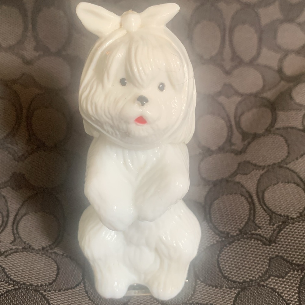 Avons Topaze cologne bottle. Stands 28ml. White begging puppy vintage Y2K retro